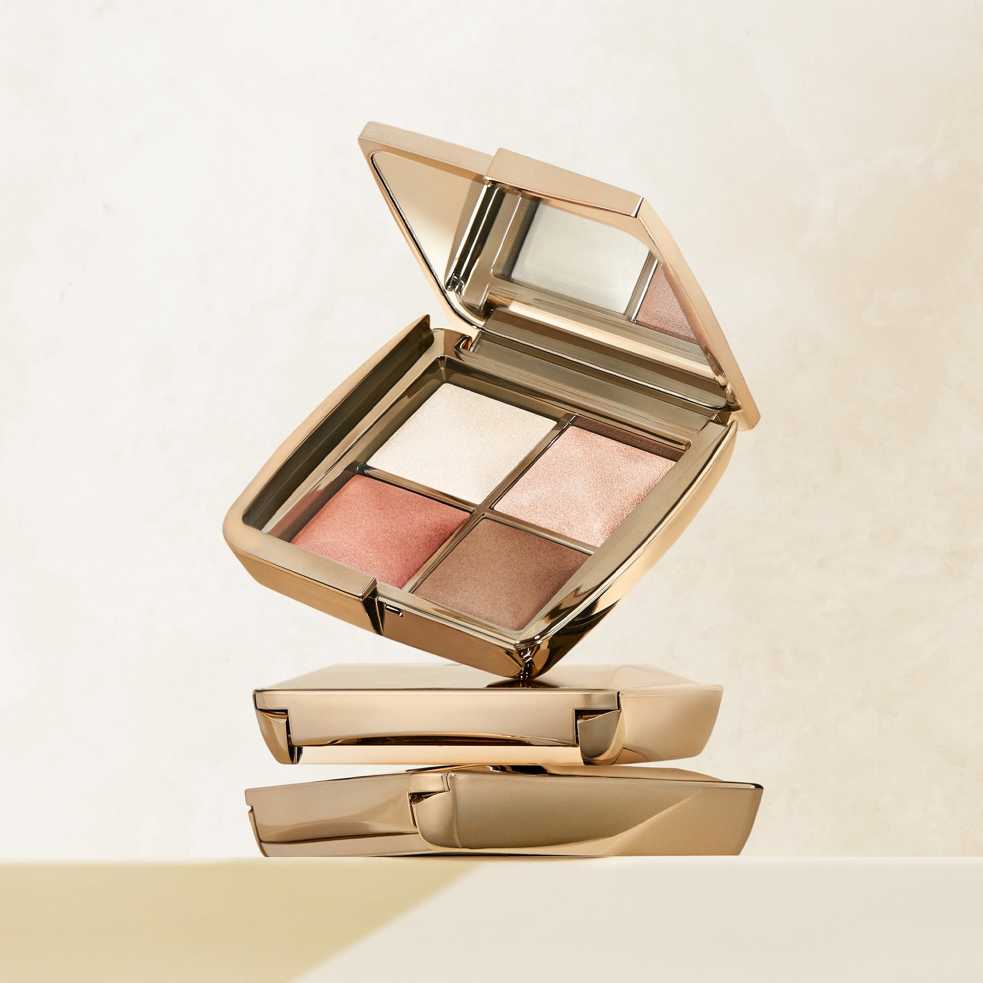 Hourglass Ambient Lighting top Edit